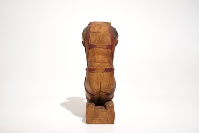 Un &eacute;l&eacute;ment de support en bois sculpt&eacute; et polychrom&eacute; en forme de satyre, Pays-Bas, 17&egrave;me