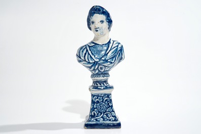 A Dutch Delft blue and white bust on stand, 17/18th C.