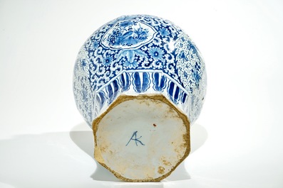 A large Dutch Delft blue and white baluster vase, 2nd half 17th C.