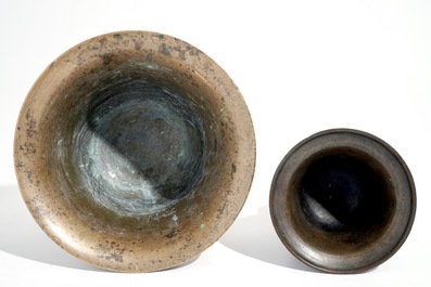 Two bronze mortars and one pestle, France or Flanders, 16/17th C.