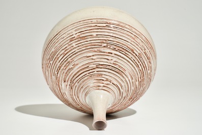 A modernist cream-white glazed sgraffito decorated vase, Perignem, 2nd half 20th C.