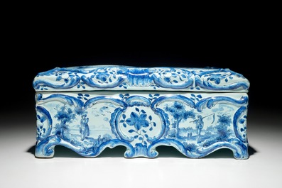 A rectangular Dutch Delft blue and white box and cover, 19th C.