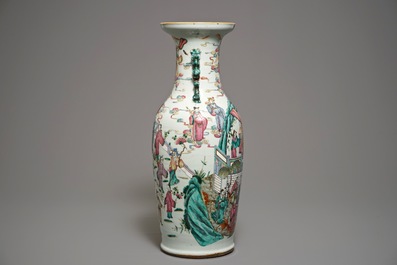 A Chinese famille rose vase with circular court scene design, 19th C.