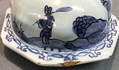 A large Dutch Delft blue and white three-piece chinoiserie garniture, 2nd half 17th C.