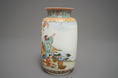 A Chinese famille rose eggshell vase, Qianlong mark, Republic, 20th C.