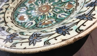 An ornamental Iznik plate, Turkey, 1st half 17th C.
