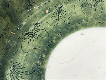 Une terrine couverte sur support en forme de truite en fa&iuml;ence de Delft polychrome, 18&egrave;me