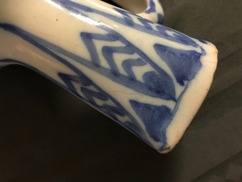 A Dutch Delft blue and white chinoiserie jug, 2nd halft 17th C.