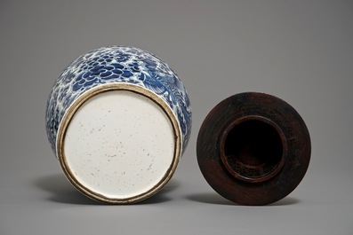 A Chinese blue and white "Phoenix" vase, Kangxi