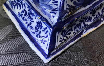 A pair of Delft style blue and white heart-shaped tulip vases, Nurnberg, Germany, 18th C.