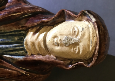 Een groep van een moeder met kind in Palissy-stijl, Frankrijk, 17e eeuw