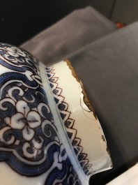 A fine Dutch Delft blue, white and manganese chinoiserie vase, 17th C.