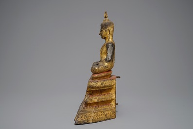 Een grote Tha&iuml;se verguld bronzen Boeddha op troon, Rattanakosin, 19e eeuw