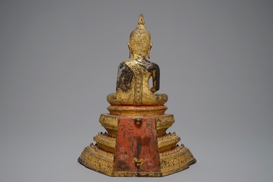 Een grote Tha&iuml;se verguld bronzen Boeddha op troon, Rattanakosin, 19e eeuw
