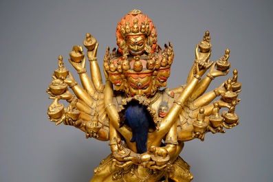 Une grande figure de Kapaladhara Hevajra en bronze dor&eacute;, Sino-Tibet, 17/18&egrave;me