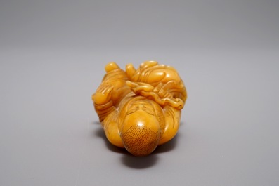 Un mod&egrave;le d'un Luohan en pierre de savon de Shoushan, Chine, 18/19&egrave;me