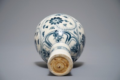 A Vietnamese blue and white stem cup, probably Le Dynasty, My Xa kilns, 15/16th C.