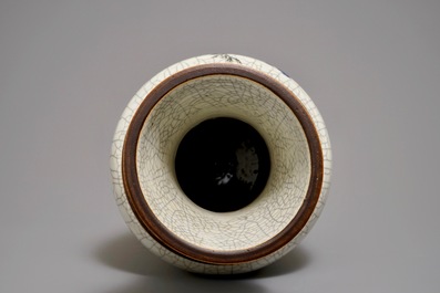 A Chinese blue and white Nanking crackle glaze vase with the immortal Li Tieguai, 19th C.