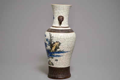 A Chinese blue and white Nanking crackle glaze vase with the immortal Li Tieguai, 19th C.