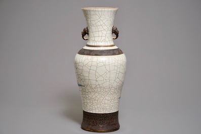 A Chinese blue and white Nanking crackle glaze vase with the immortal Li Tieguai, 19th C.