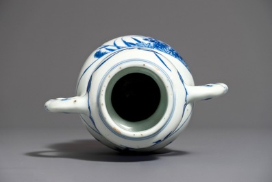 Een Chinese blauwwitte vaas met olifantenoren, Transitie periode