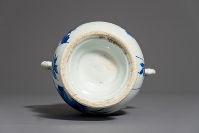 Een Chinese blauwwitte vaas met olifantenoren, Transitie periode