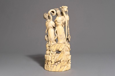 Un groupe de musiciennes en ivoire sculpt&eacute;, Chine, 19&egrave;me