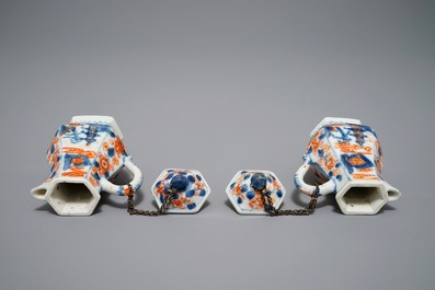 Een Chinees Imari-stijl olie- en azijnstel, Qianlong