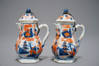 Een Chinees Imari-stijl olie- en azijnstel, Qianlong