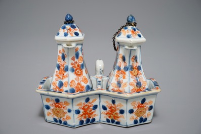 Een Chinees Imari-stijl olie- en azijnstel, Qianlong