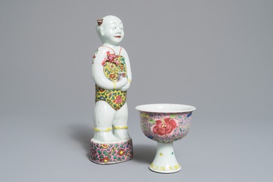 A Chinese famille rose stem cup and a Hoho twin figure, Yongzheng/Qianlong