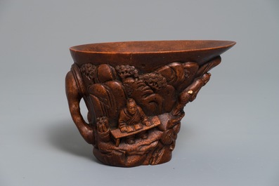 Een Chinese bamboe libation cup, 18/19e eeuw
