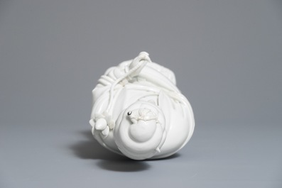 Un mod&egrave;le d'une Guanyin en porcelaine blanc de Chine de Dehua, 18&egrave;me