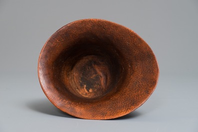 Een Chinese bamboe libation cup, 18/19e eeuw