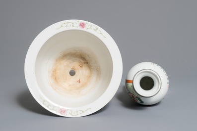Two Chinese famille rose brush pots, a vase and a jardini&egrave;re, 19/20th C.