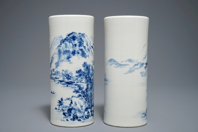 A pair of Chinese blue and white hat stands, 20th C.