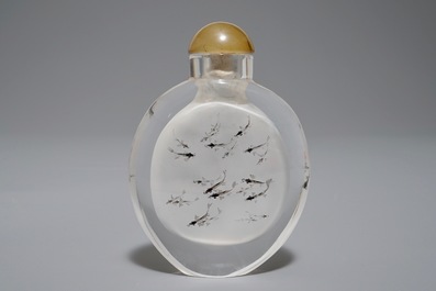 A tall Chinese inside-painted glass snuff bottle, 20th C.