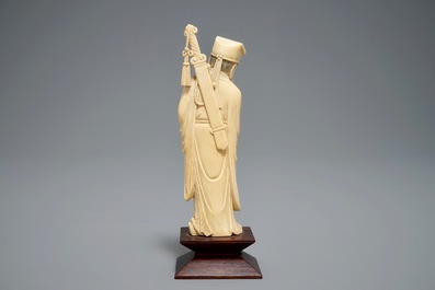 Two Chinese carved ivory figures of Shou Lao and Lu Dongbin, 19th C.