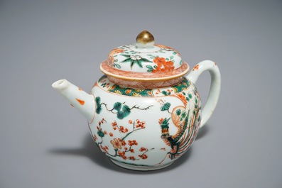 A Chinese famille verte 'Phoenix' teapot and cover, Kangxi