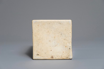 A square Chinese famille rose black-ground flask, Yongzheng/Qianlong