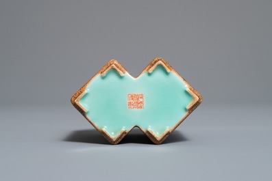 A Chinese double lozenge-shaped faux bois brush pot, Qianlong mark, 19/20th C.