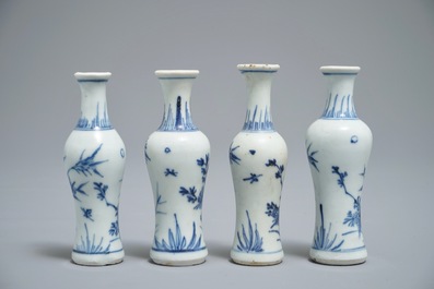 Four Chinese blue and white vases with floral design, Hatcher cargo, Transitional period