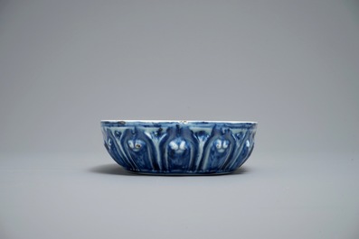 A Chinese blue and white lotus throne-shaped stand, Xuande mark, 19/20th C.