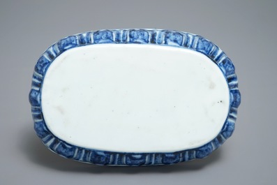 A Chinese blue and white lotus throne-shaped stand, Xuande mark, 19/20th C.