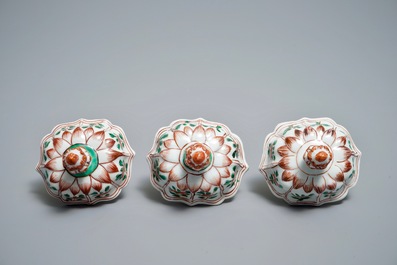 A Chinese famille verte five-piece garniture with floral design , Kangxi