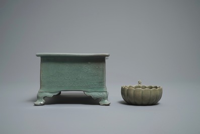 A Chinese celadon jardini&egrave;re and a Korean dragon-handle cup, 19th C.