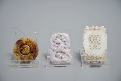 Nine various Chinese jade carvings, 20th C.
