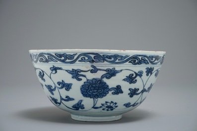 A Chinese blue and white lotus scroll bowl, Jiajing