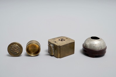 A Chinese calligraphy or artist's set in wooden box containing various seals, an ink stone and more, 19/20th C.