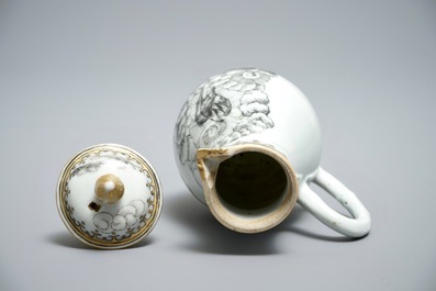 Een Chinese melkkan met deksel met decor van "De Heropstanding", Qianlong